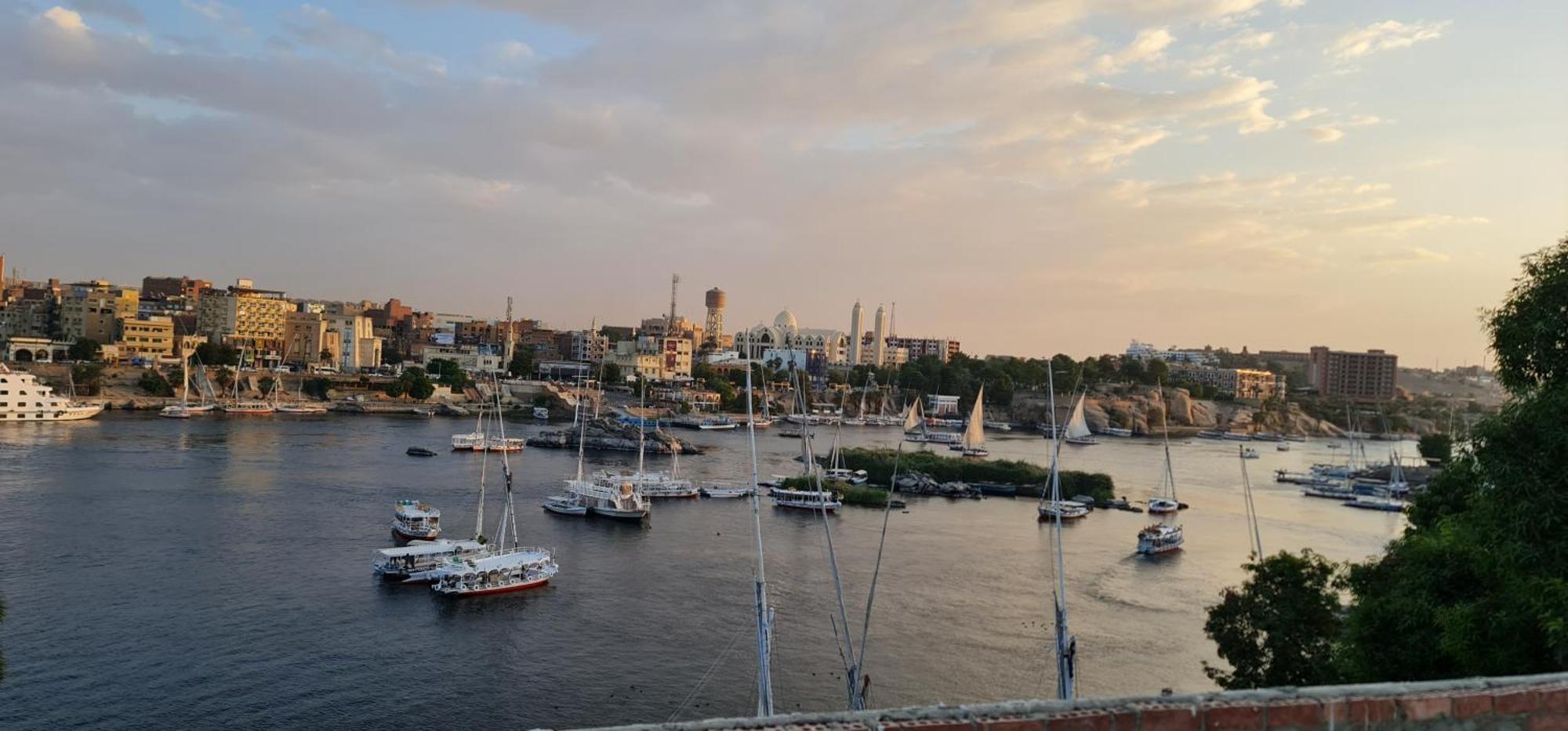 La Terrace Hotel Aswan Luaran gambar