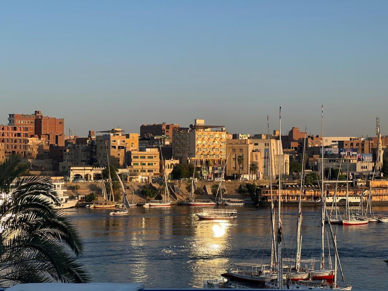 La Terrace Hotel Aswan Luaran gambar